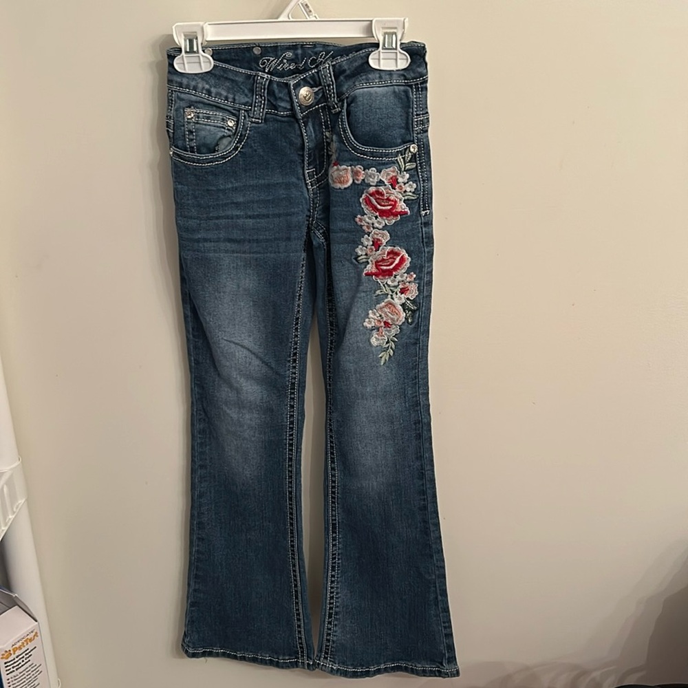 Sz 7 Girls Wired Heart Boot Cut Denim Jeans W/Embroidered Floral Front